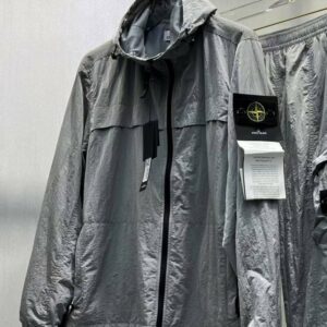 [국내배송]스톤아일랜드 나일론메탈 바람막이 자켓