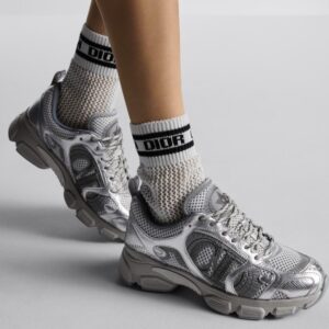 [국내배송]디올 크로노 한소희 스니커즈