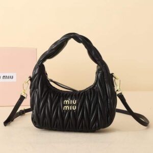 [국내배송]미우미우 완더 마테라쎄 호보백