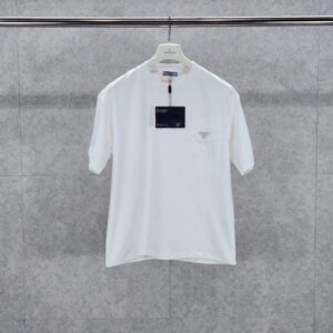 [국내배송]프라다 포켓 트라이앵글 로고 반팔 티셔츠