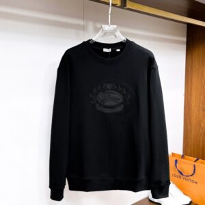 [국내배송]버버리 자수로고 맨투맨 워싱 티셔츠