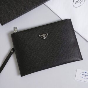 [국내배송]프라다 사피아노 삼각 로고 스트랩 클러치 백