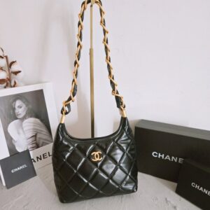 [국내배송]샤넬 호보백 스몰 램스킨 금장 블랙